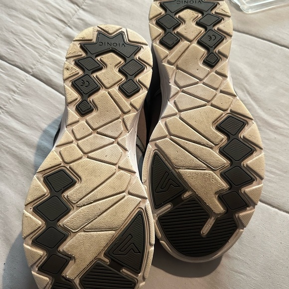 Vionic Gray Men's Slip-On Loafers - Picture 7 of 9